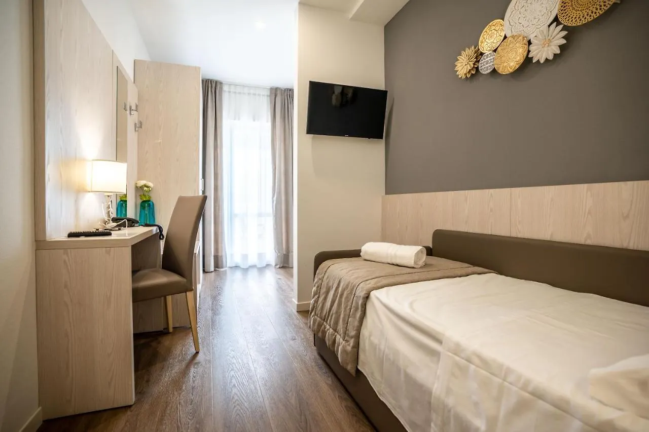 לידו די ג'סולו Hotel Loreley 3*, לידו די ג'סולו איטליה