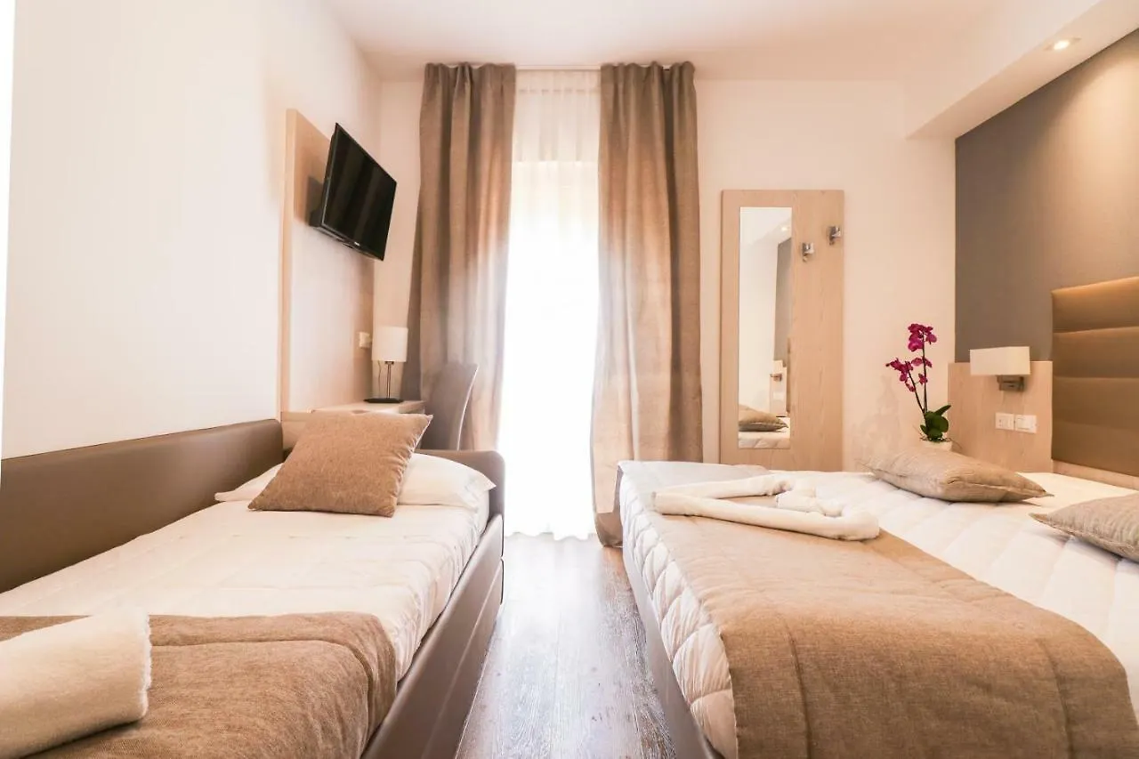 לידו די ג'סולו Hotel Loreley