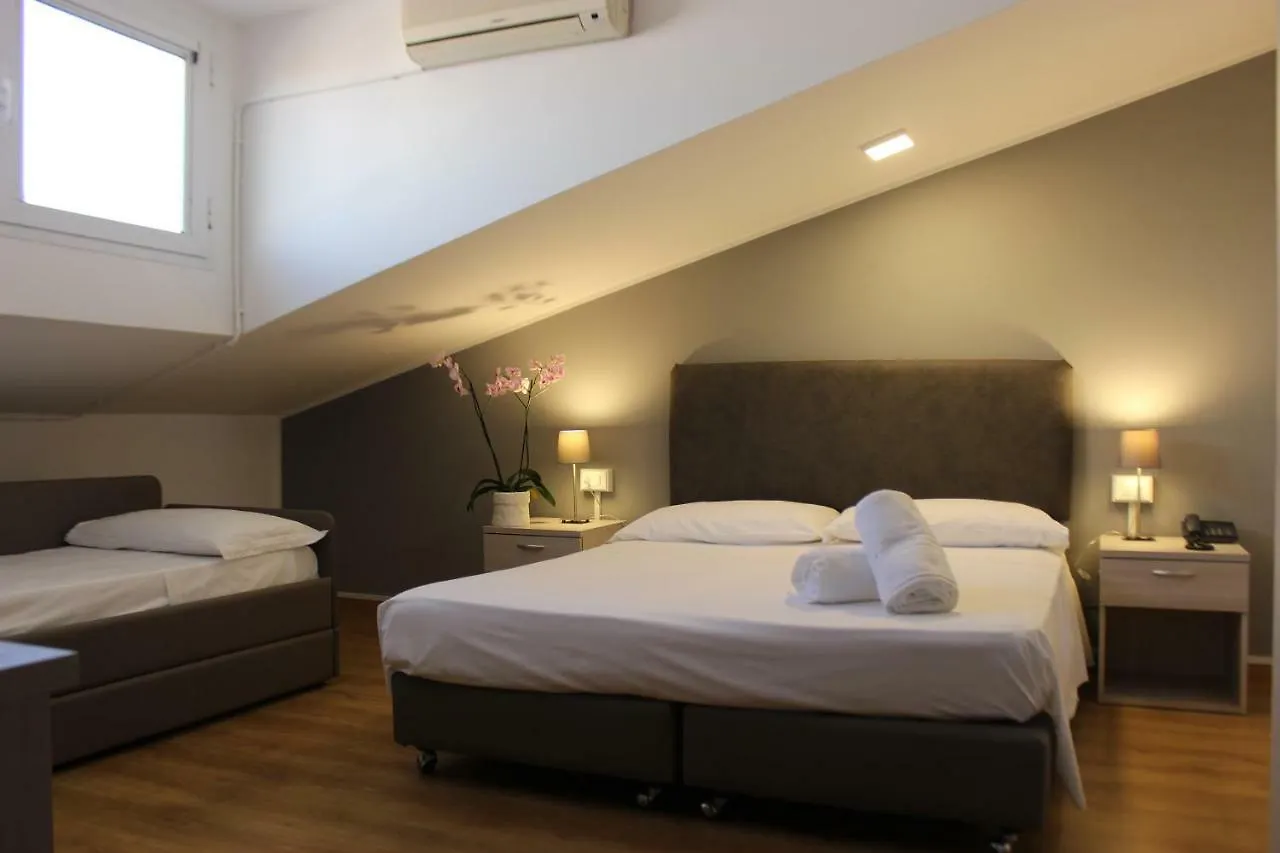 לידו די ג'סולו Hotel Loreley 3*, לידו די ג'סולו