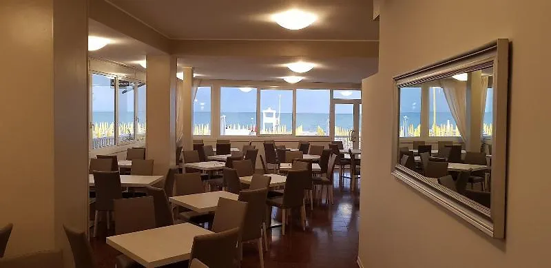 Hotel Loreley 리도 디 예솔로